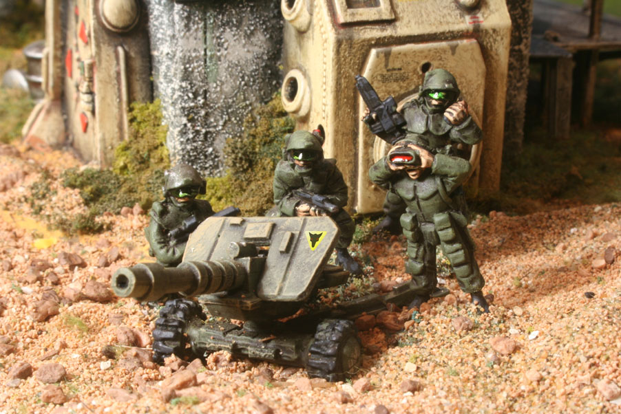 Wolverine gun and crew