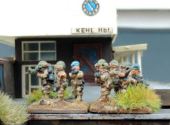 Infantry TU with conebore and Flame thrower weapons with a buzzbomb team