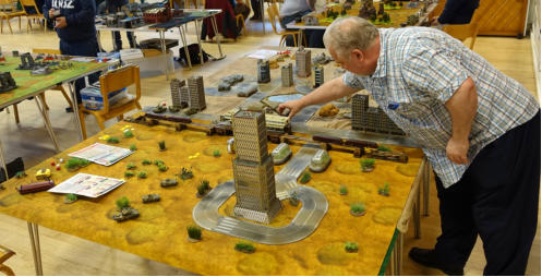 The hand of the New Ukrainian god making final adjustments before the off